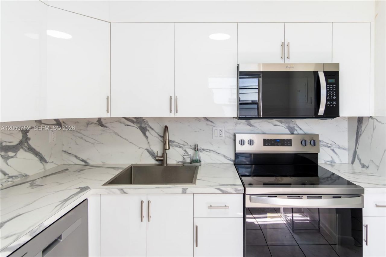 Please Call For Address, Unit 134, Miami, FL 33172 Photo