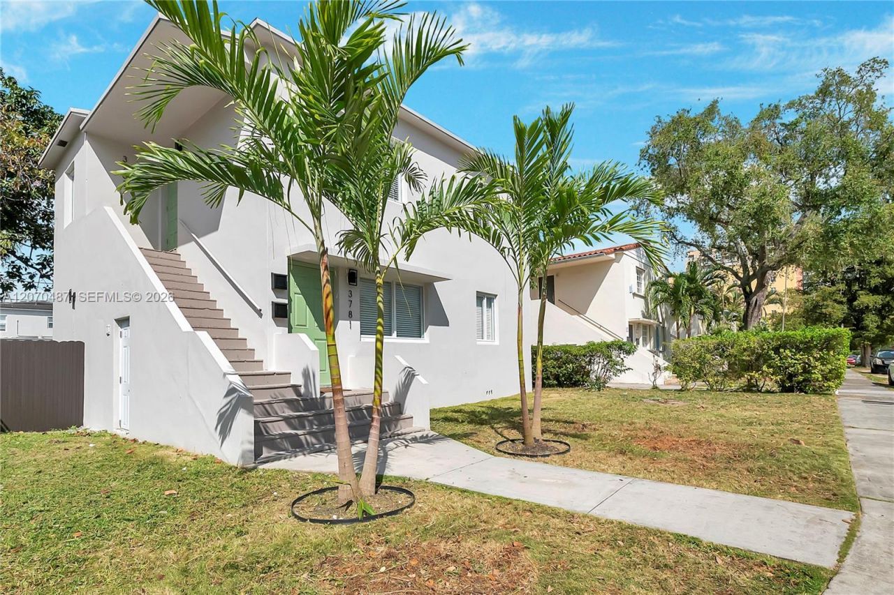 3783 SW 27th St , Miami, FL 33134 Photo