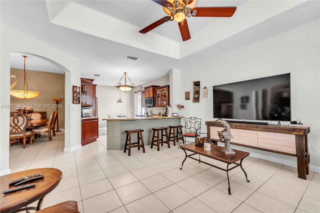 14591 SW 30th St , Miami, FL 33175 Photo