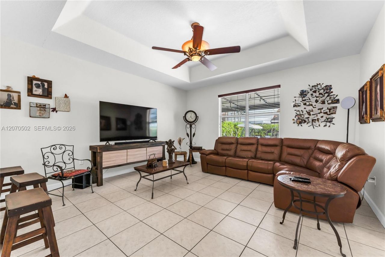 14591 SW 30th St , Miami, FL 33175 Photo