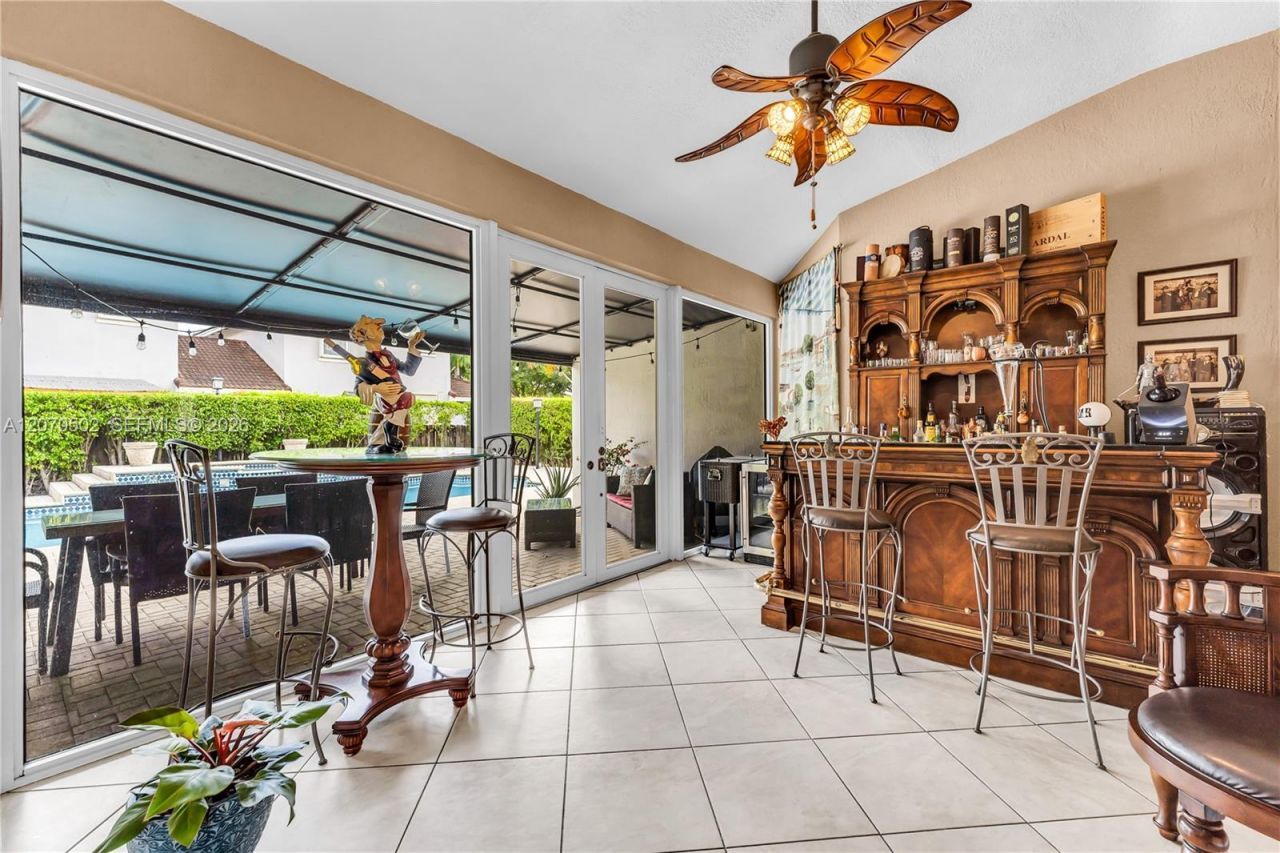 14591 SW 30th St , Miami, FL 33175 Photo