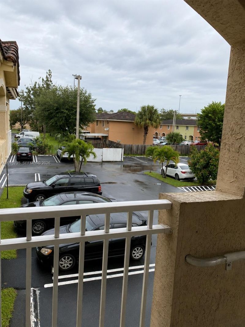 7991 NW 8th St , Unit 110, Miami, FL 33126 Photo