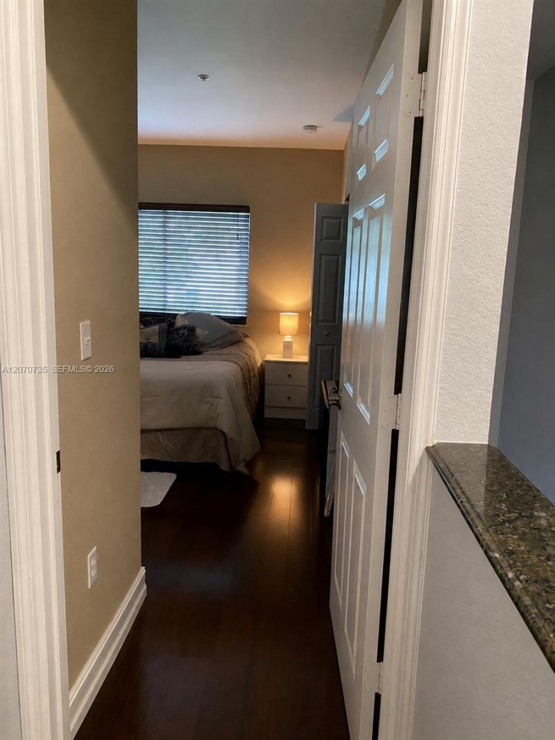 7991 NW 8th St , Unit 110, Miami, FL 33126 Photo