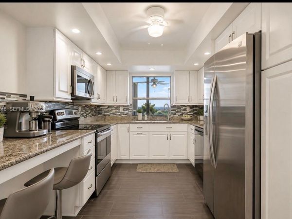 1000 Parkview Dr , Unit 715, Hallandale Beach, FL 33009