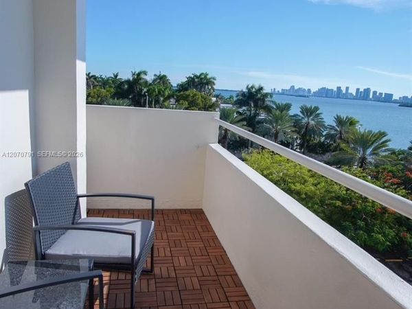 7904 West Dr , Unit 501, North Bay Village, FL 33141