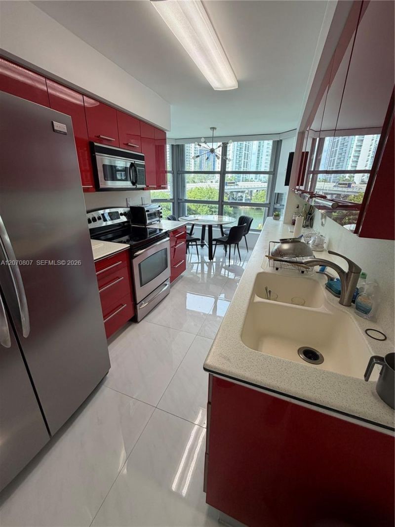 3500 Mystic Pointe Dr , Unit 405, Aventura, FL 33180 Photo
