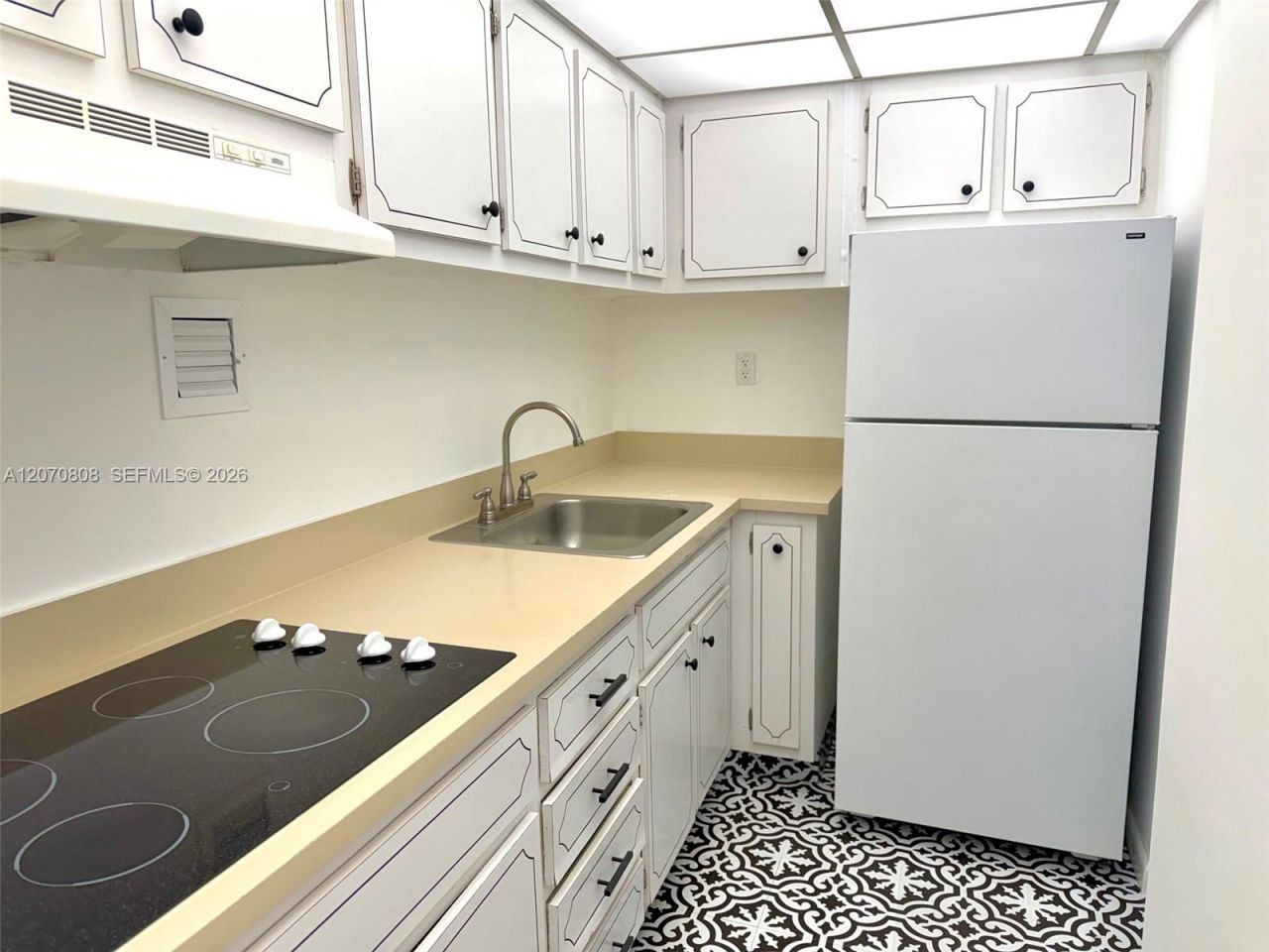 1200 West Ave , Unit 1002, Miami Beach, FL 33139 Photo