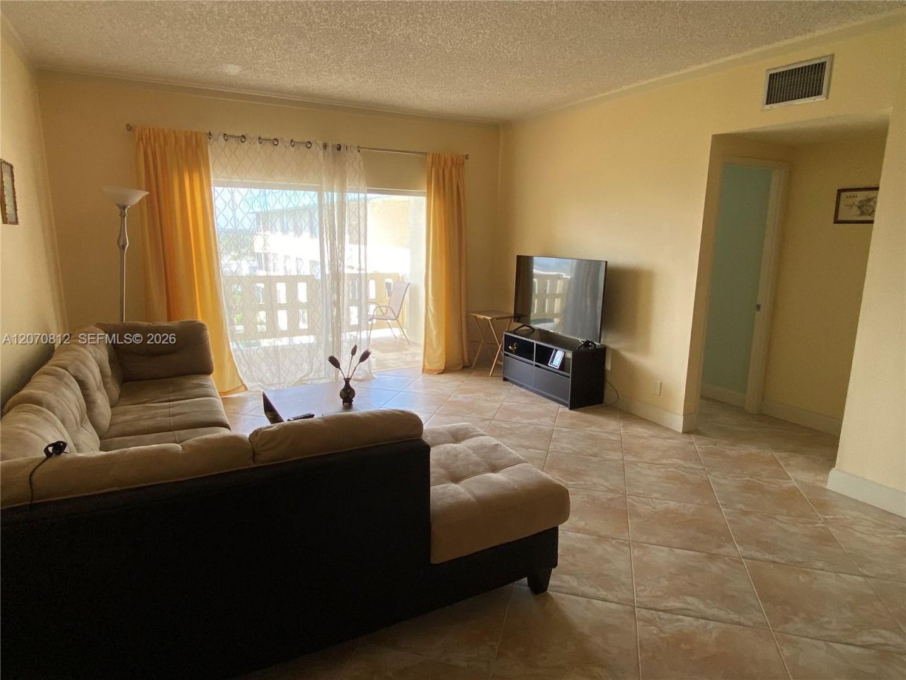 4330 Hillcrest Dr , Unit 1009, Hollywood, FL 33021 Photo