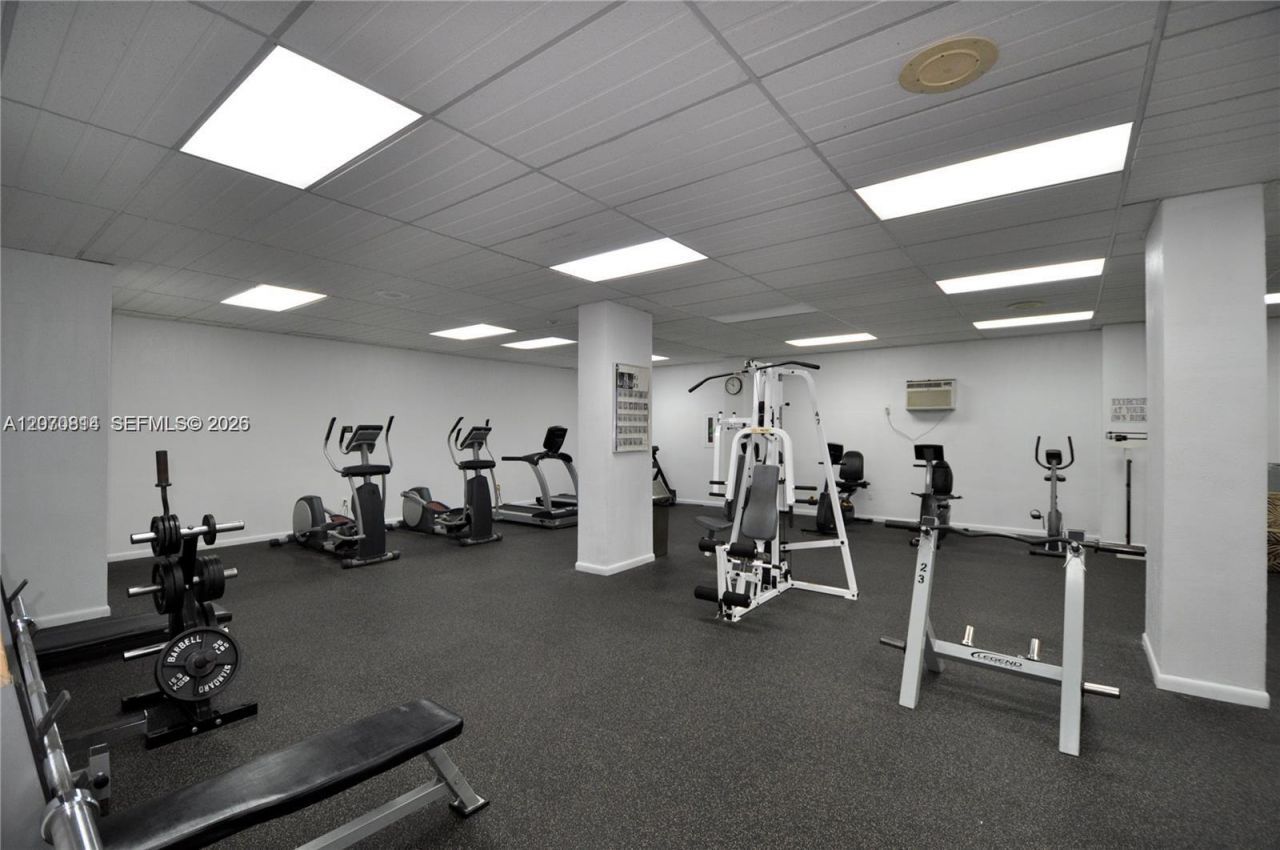 1865 S Ocean Dr , Unit 8I, Hallandale Beach, FL 33009 Photo