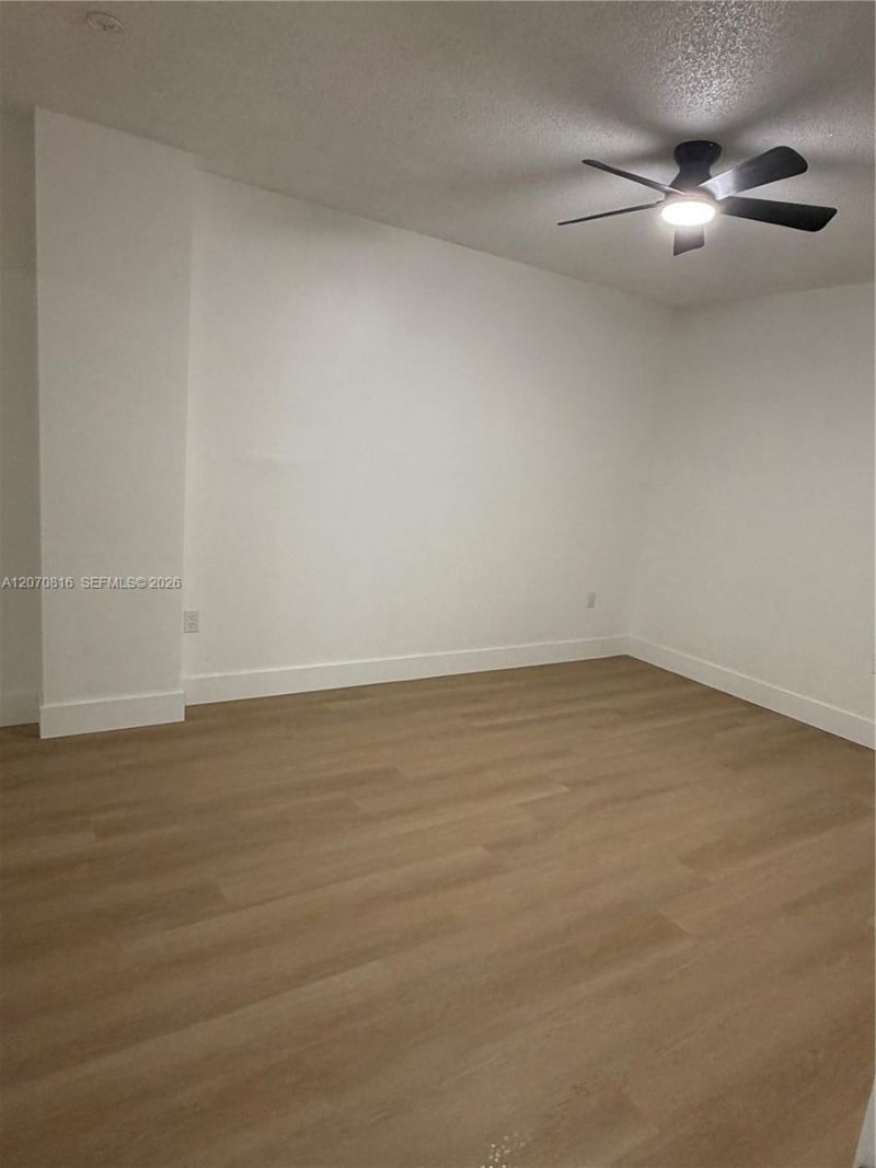 4713 NW 7th St, Unit 409-1, Miami, FL 33126 Photo