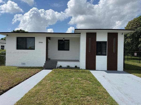 2944 NW 61st St , Miami, FL 33142