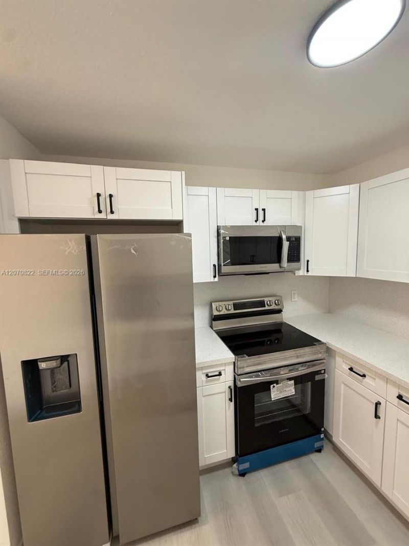 2944 NW 61st St, Miami, FL 33142 Photo