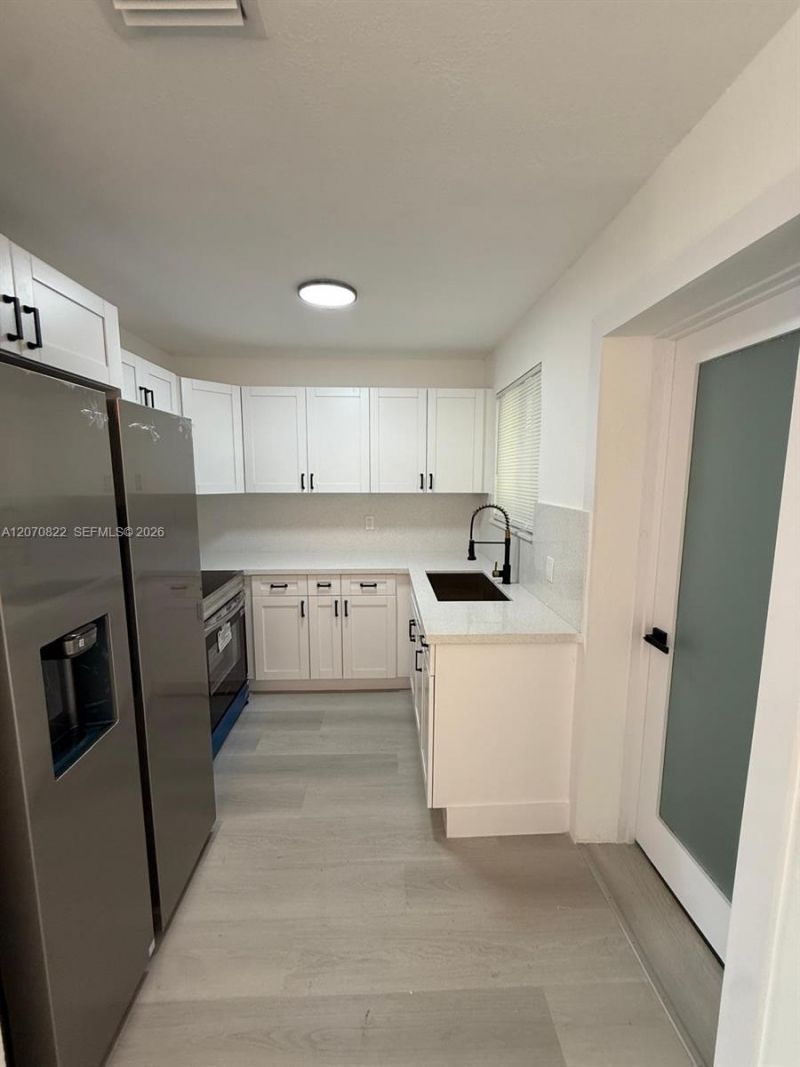 2944 NW 61st St, Miami, FL 33142 Photo