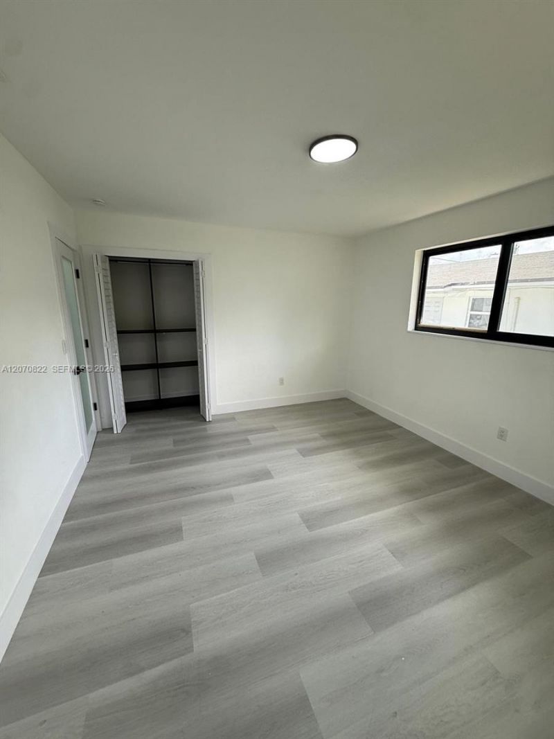 2944 NW 61st St, Miami, FL 33142 Photo