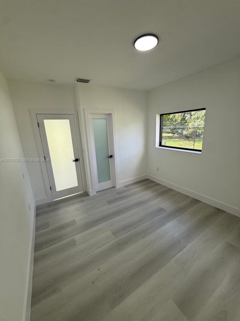 2944 NW 61st St, Miami, FL 33142 Photo