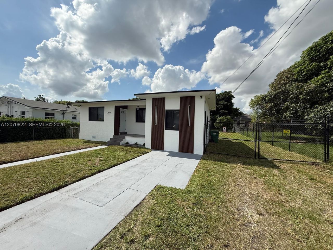 2944 NW 61st St, Miami, FL 33142 Photo