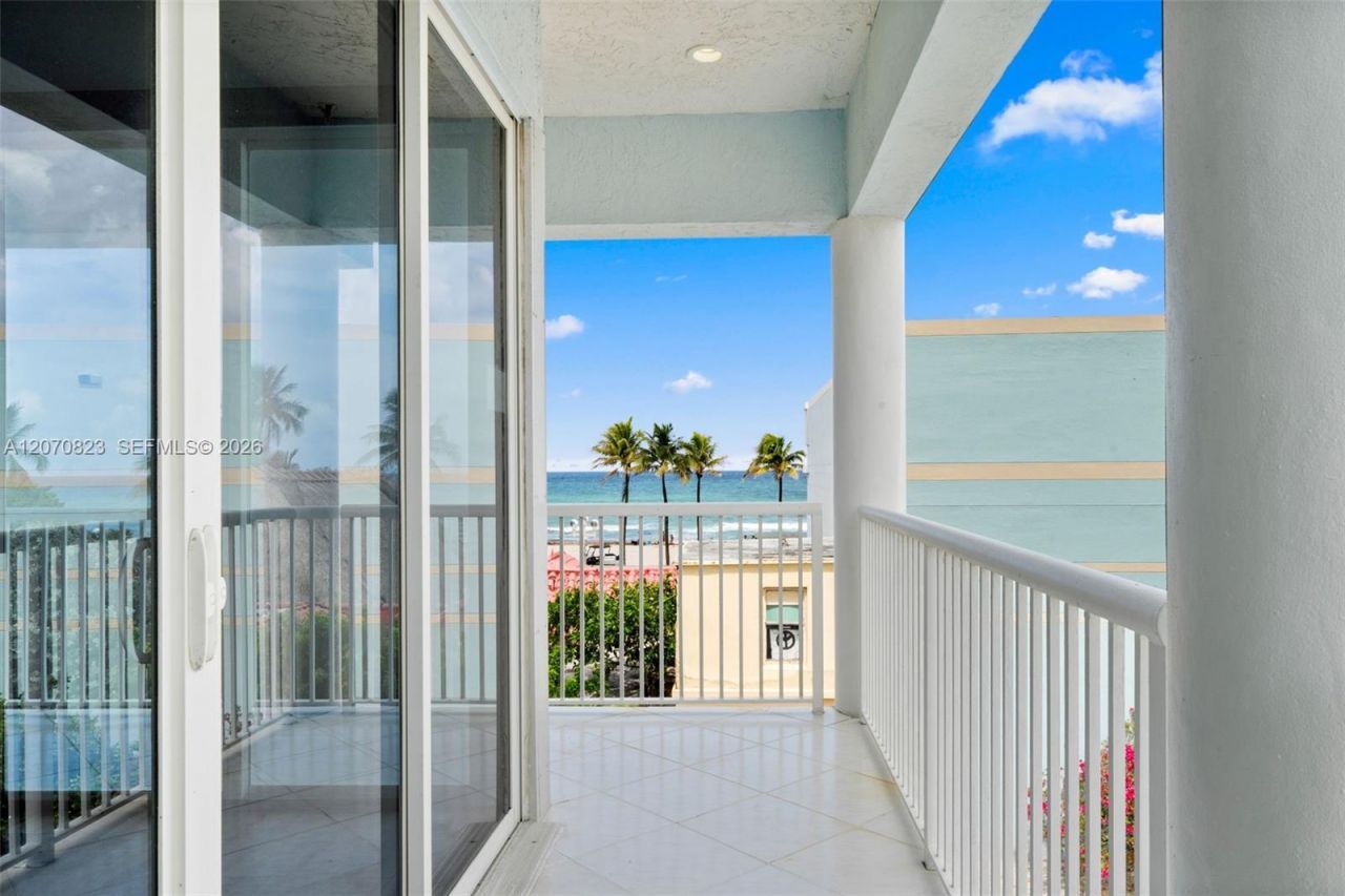 311 N N Surf Rd , Hollywood, FL 33019 Photo