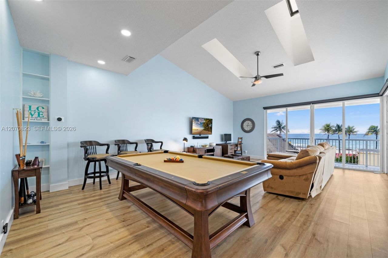 311 N N Surf Rd , Hollywood, FL 33019 Photo