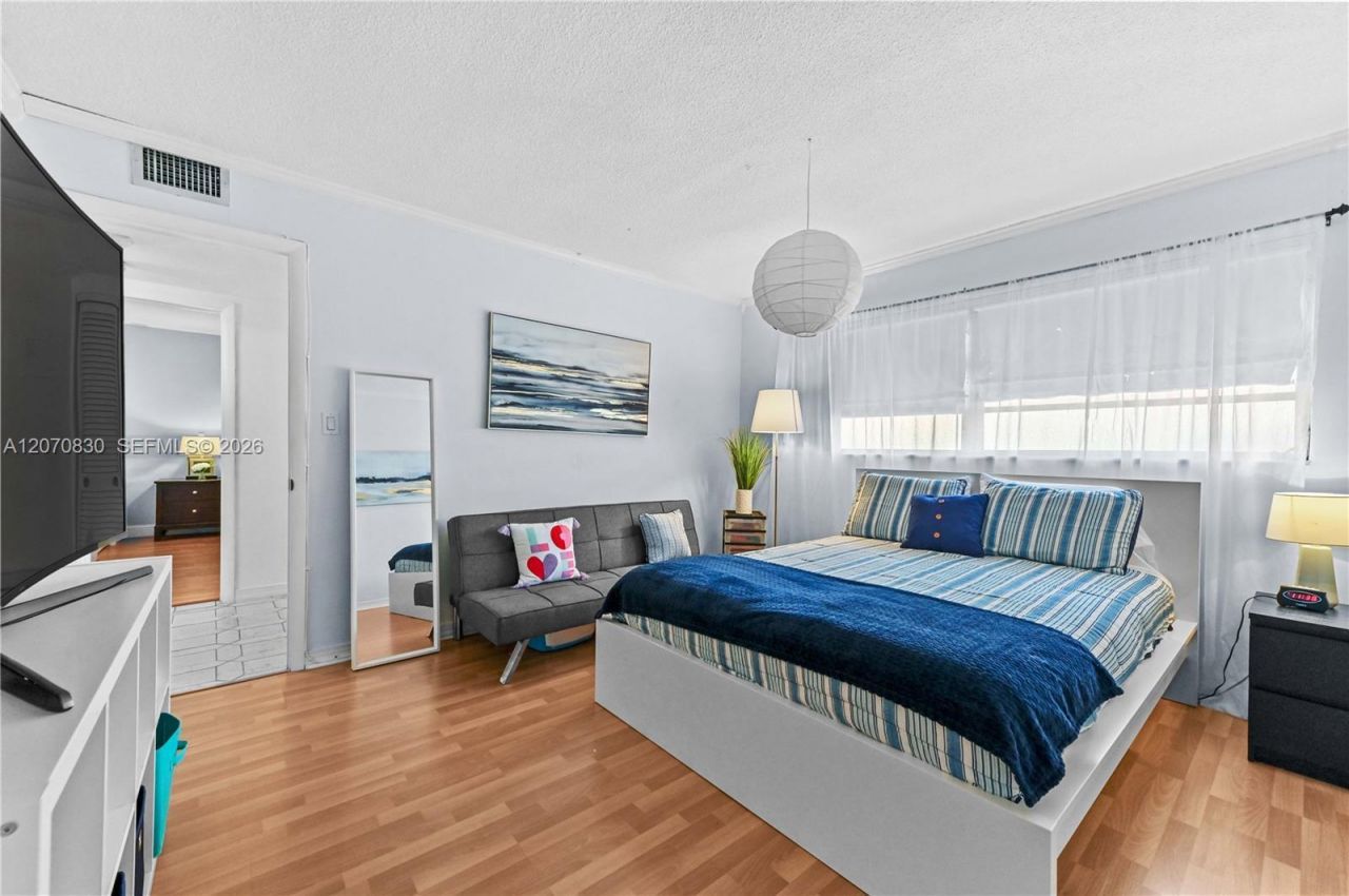 200 NE 12th Ave , Unit 3A, Hallandale Beach, FL 33009 Photo