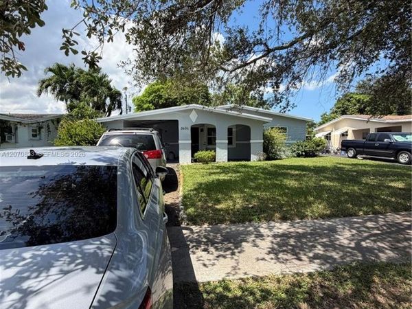 3631 NW 9th St , Lauderhill, FL 33311