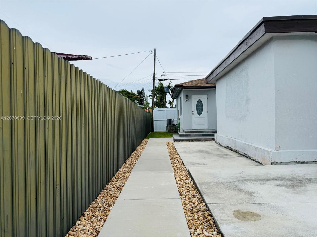 1221 SW 76th Ct, Miami, FL 33144 Photo