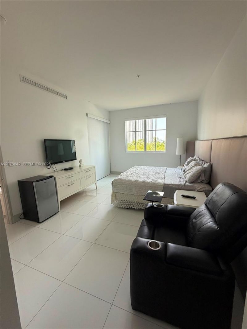 150 Sunny Isles Blvd , Unit 1-TH403, Sunny Isles Beach, FL 33160 Photo