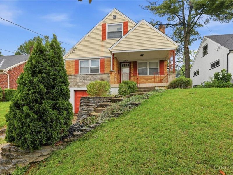 2612 Kathleen Court, Cincinnati, OH 45239 Photo 3