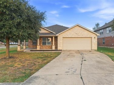 20121 Harrier Flight Trail, Pflugerville, TX 78660