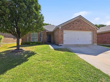 2309 Halladay Trail, Fort Worth, TX 76108