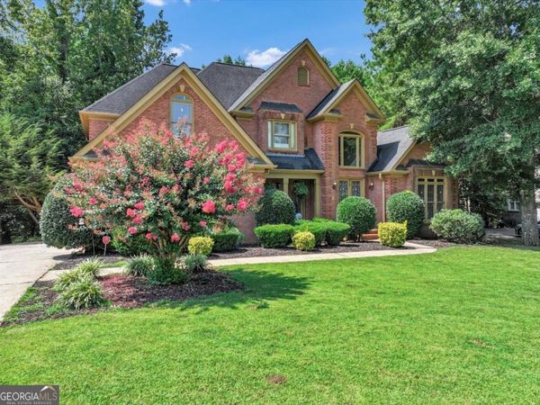 4572 Lionshead Circle, Lithonia, GA 30038