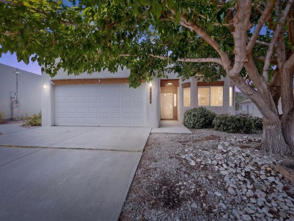 8409 Blush Road NW, Albuquerque, NM 87120