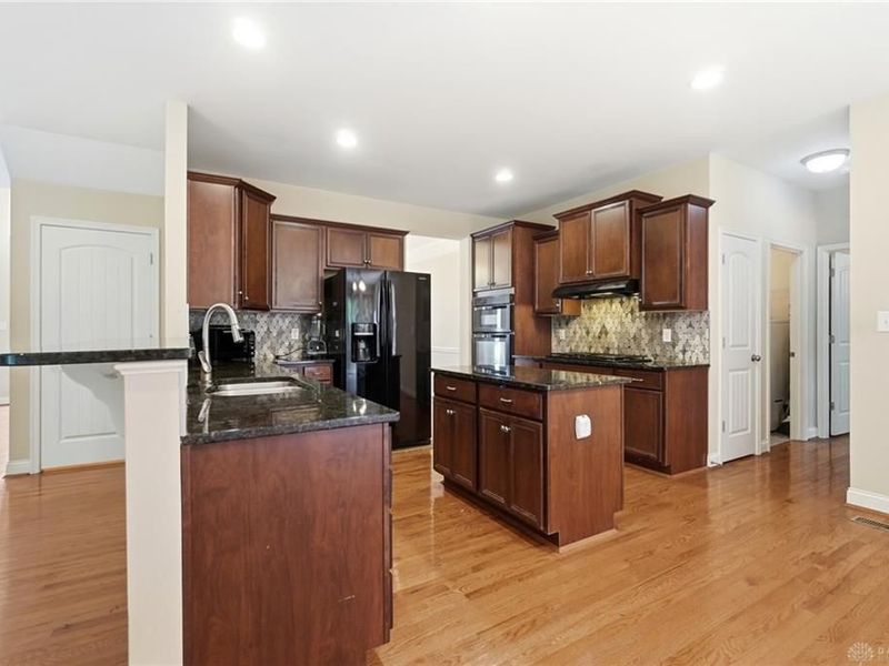1413 Verna Court, Dayton, OH 45458 Photo 22