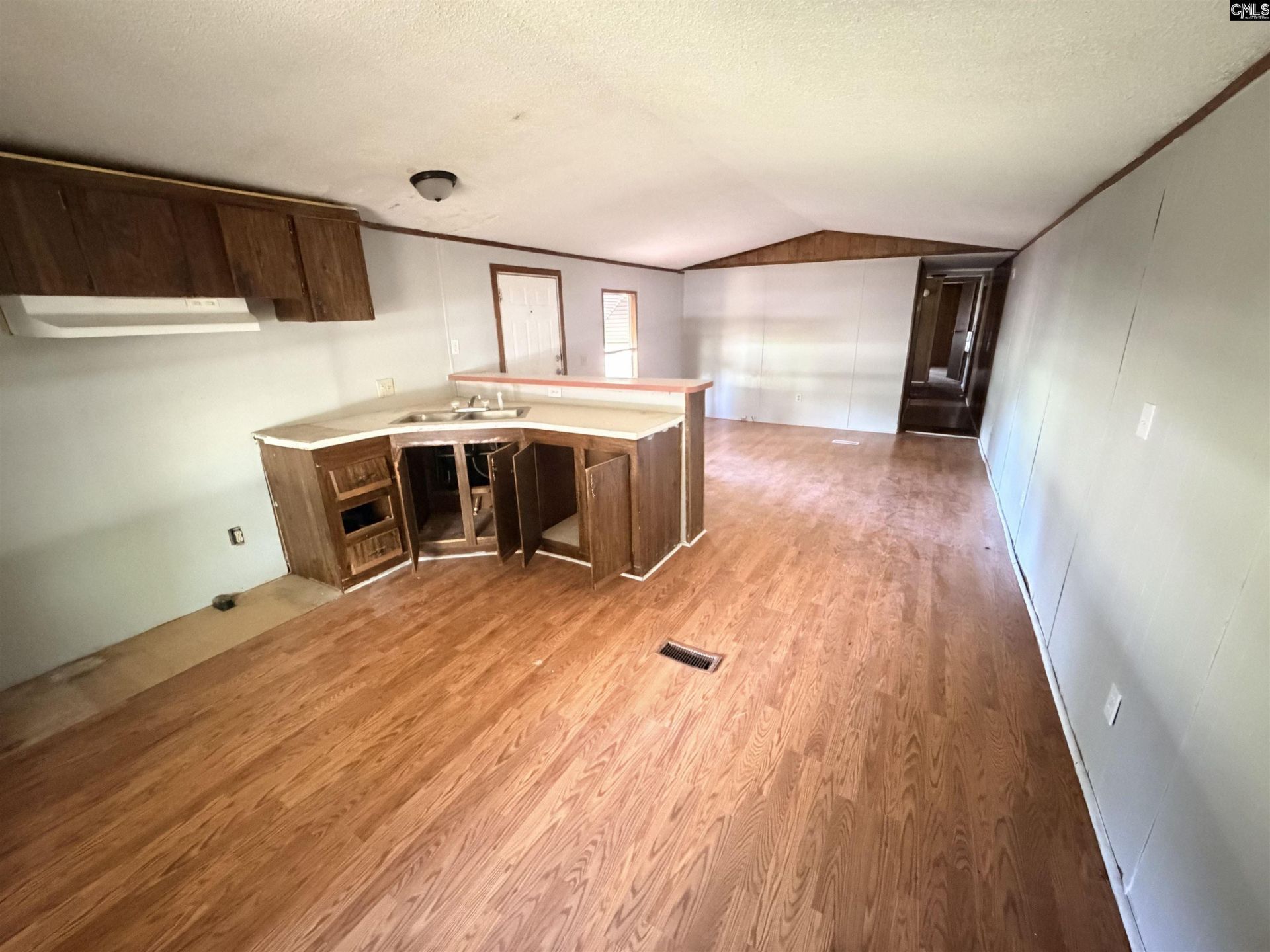805 Eagle Street Photo 9