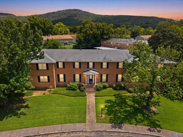 8202 Willowbrook Circle SE, Unit C, Huntsville, AL 35802