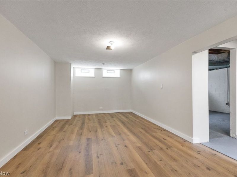 4358 Wyatt Road, Cleveland, OH 44128 Photo 18