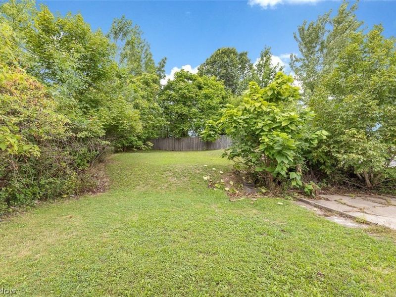 4358 Wyatt Road, Cleveland, OH 44128 Photo 25
