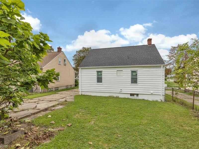 4358 Wyatt Road, Cleveland, OH 44128 Photo 27