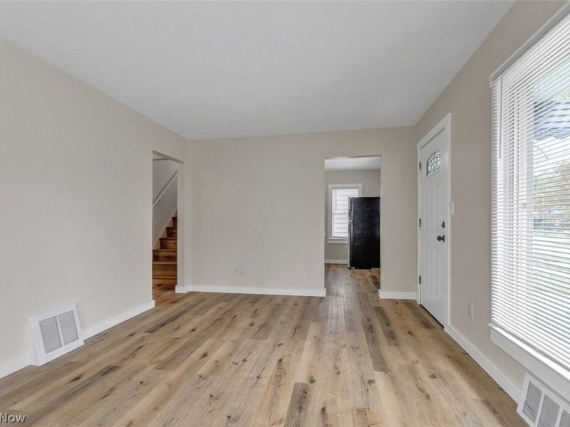 4358 Wyatt Road, Cleveland, OH 44128 Photo 6
