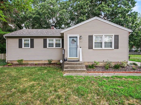 1313 Bowdoin Street SE, Kentwood, MI 49508