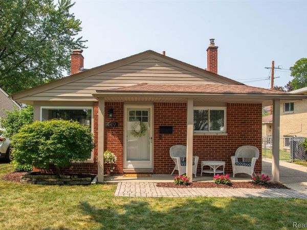 449 N Webik Avenue, Clawson, Mi 48017