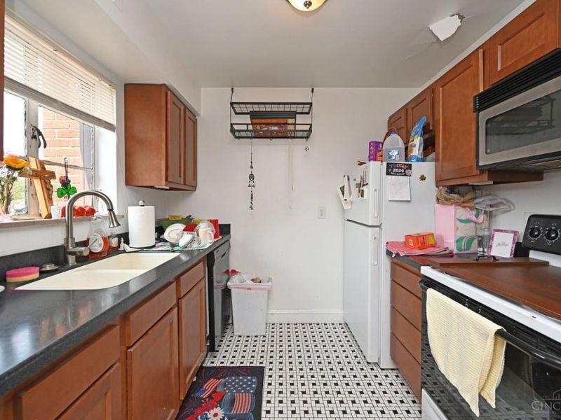 3731 E Center Street, Mariemont, OH 45227 Photo 35