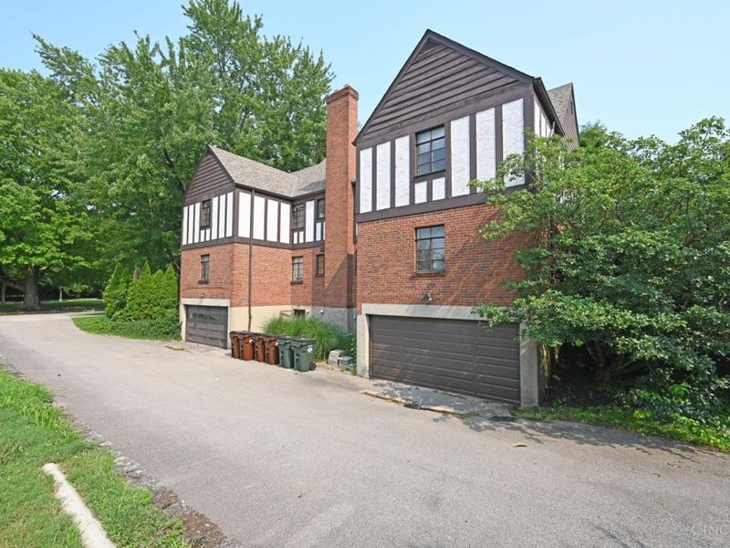3731 E Center Street, Mariemont, OH 45227 Photo 46