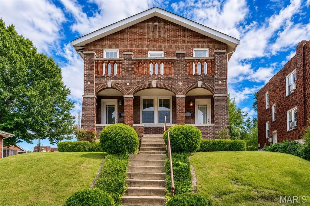 1016 Childress Avenue, Saint Louis, MO 63139 Main Photo