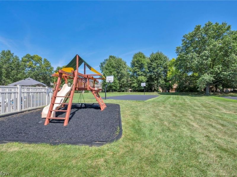 40 Landings Way, Avon Lake, OH 44012 Photo 24