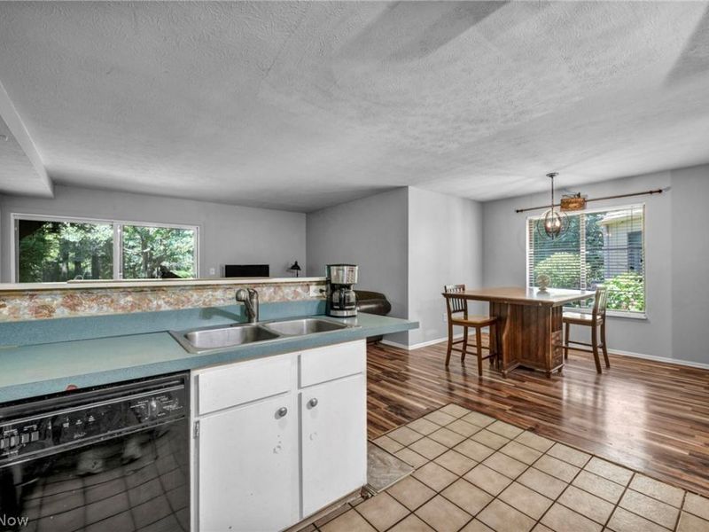 40 Landings Way, Avon Lake, OH 44012 Photo 9