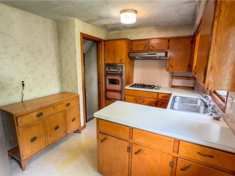 919 W 23rd Street, Lorain, OH 44052 Photo 11