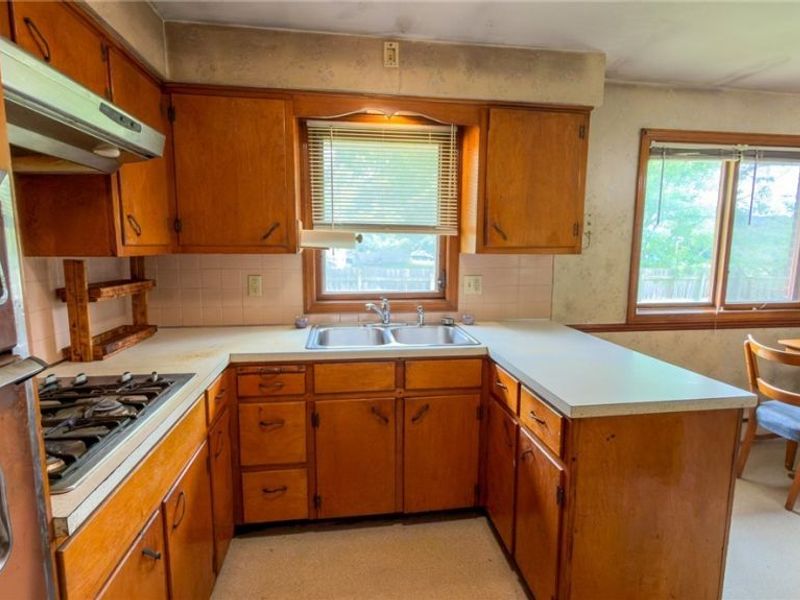 919 W 23rd Street, Lorain, OH 44052 Photo 12