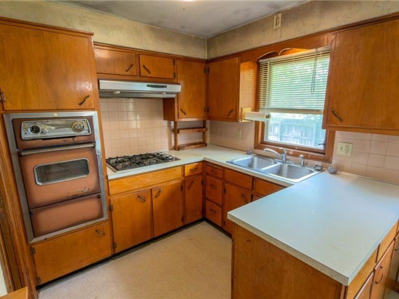 919 W 23rd Street, Lorain, OH 44052 Photo 13