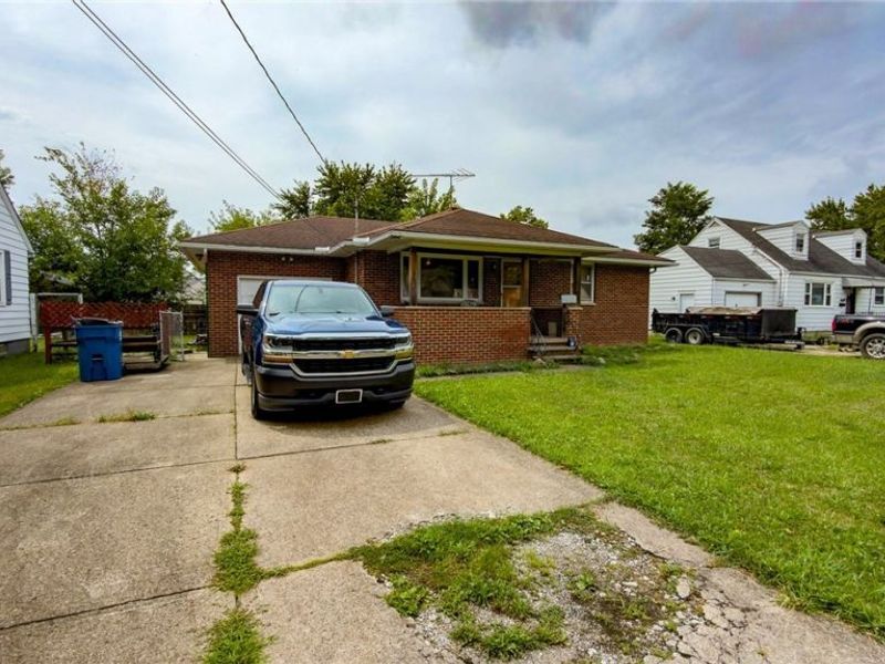 919 W 23rd Street, Lorain, OH 44052 Photo 2