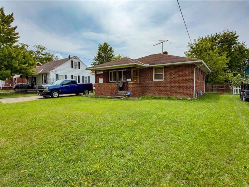 919 W 23rd Street, Lorain, OH 44052 Photo 3